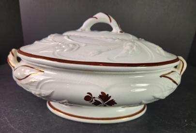 Anthony Shaw - Bordered Fuchsia - TL - Vegetable Tureen 2