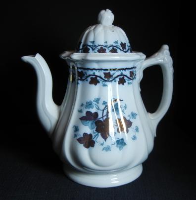 Unknown - Grand Loop - IVY - Coffeepot/Teapot - 11 in.