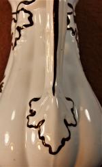 Vintage Beauty - Anthony Shaw - EMB - Handle.jpeg