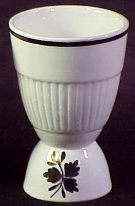Adams - Empress Shape - TL - Egg Cup - tea leaf on bottom