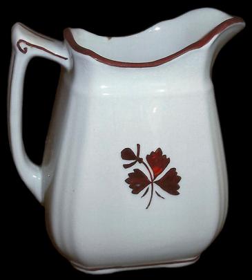 Alfred Meakin - Fishhook - TL - Creamer (more rounded spout)