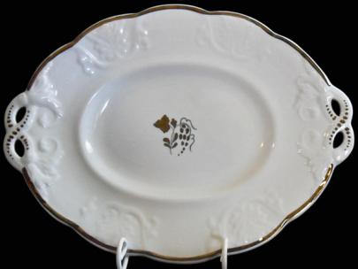 Clementson - New York Shape - TB - Cake Plate