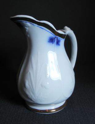 Clementson - Prairie Shape - LB - Pitcher 2 with cobalt line and plumes