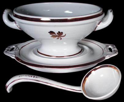 William Davenport - Rondeau - Tea Leaf - Sauce Tureen Undertray