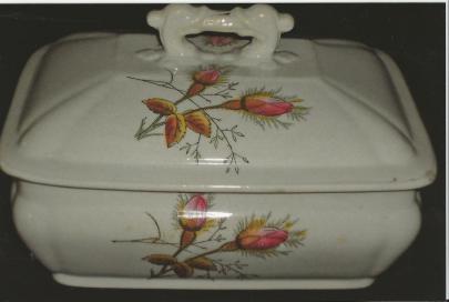 Edwards Brothers - Victory Shape - MR - Soap Dish