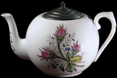 Knowles, Taylor Knowles - Unknown - MR - Teapot