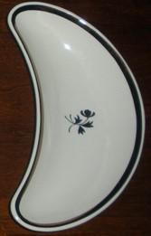 Red Cliff - Plain Round - TL - Bone Dish