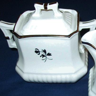 Red Cliff - Square Ridged Ribbed - TL - Sugar Bowl