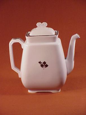 Thomas Hughes -  Beaded Bow - TL - Coffeepot/Teapot