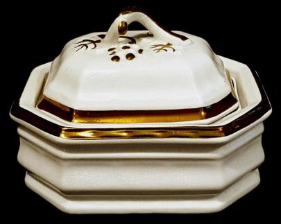 Unknown - Grape Octagon - LB - Soap Dish