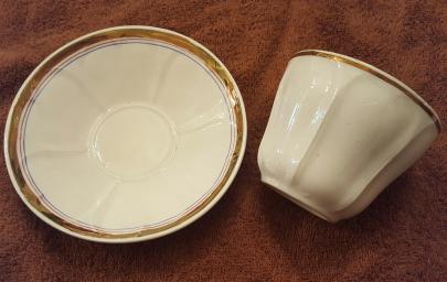 Unknown - Ring O' Hearts - LB - Cup and Saucer - blue and red pinstripes