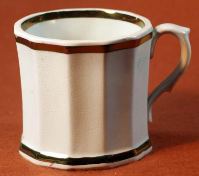 Walley - Full Panelled Gothic - LB - Mug Shaving