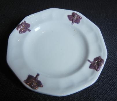 Walley - Grape Octagon - CG - Cup Plate