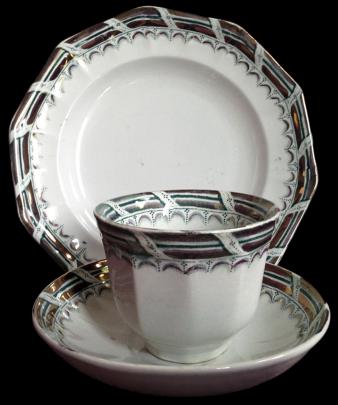 Walley - Grape Octagon - STAR -  Plate, Cup, Saucer