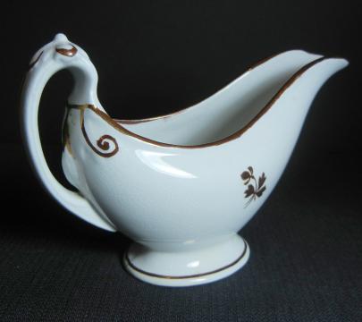 Wedgwood - Daisy & Tulip - TL - Gravy Boat